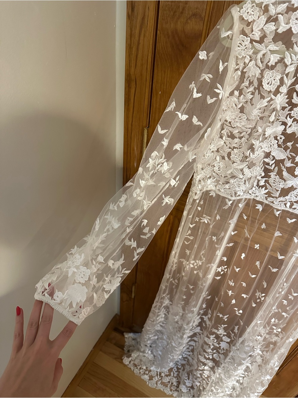 Le Rose White Floral Lace Sheer Duster Kimono Cover-Up - Picture 6 of 7